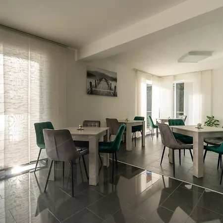 Ferienhaus Rezidence Sunny Hill *